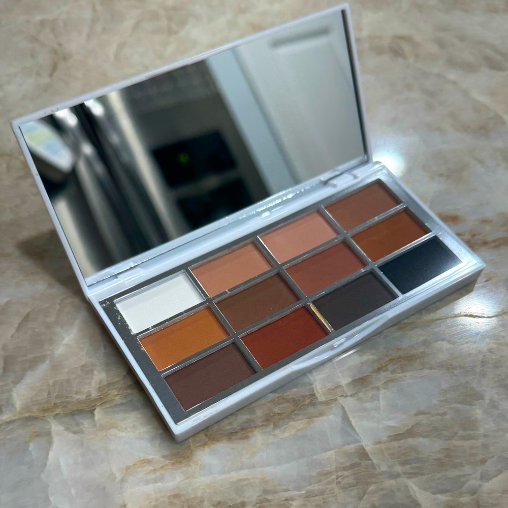 Lash Step ‘Matte About You’ Eyeshadow Palette